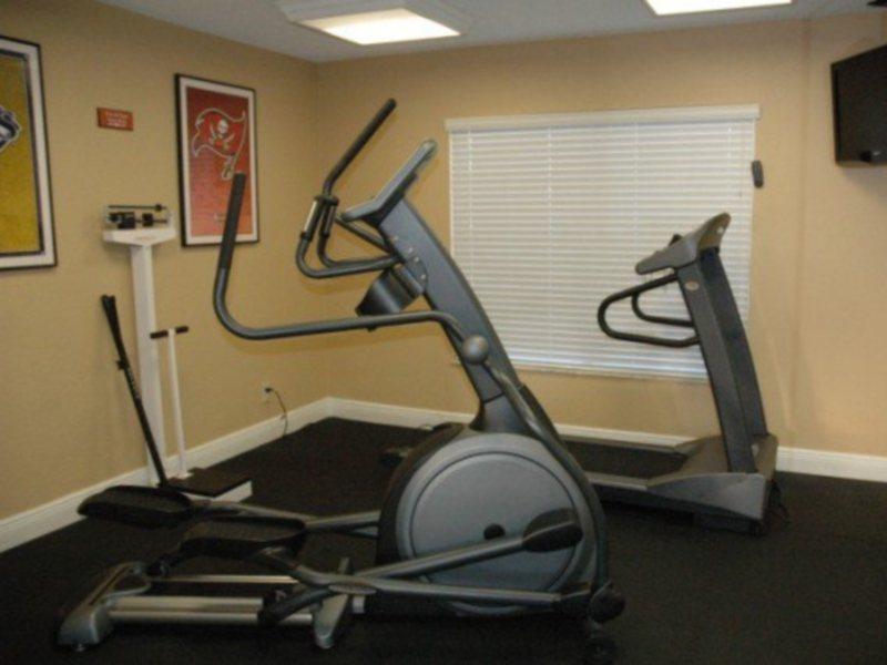 Red Roof Inn Plus & Suites Tampa Extérieur photo